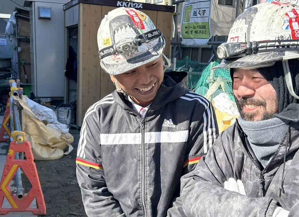 休憩中の社員